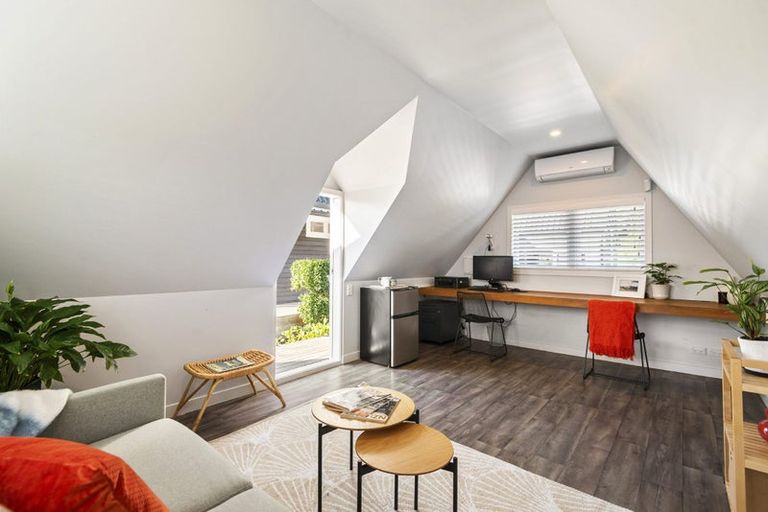 Photo of property in 64 Park Hill Road, Birkenhead, Auckland, 0626