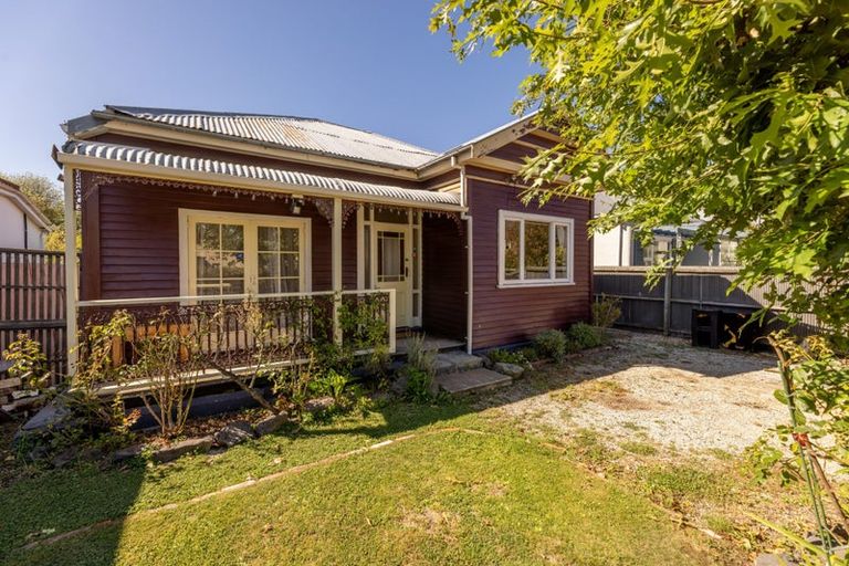 Photo of property in 36 Olliviers Road, Phillipstown, Christchurch, 8011