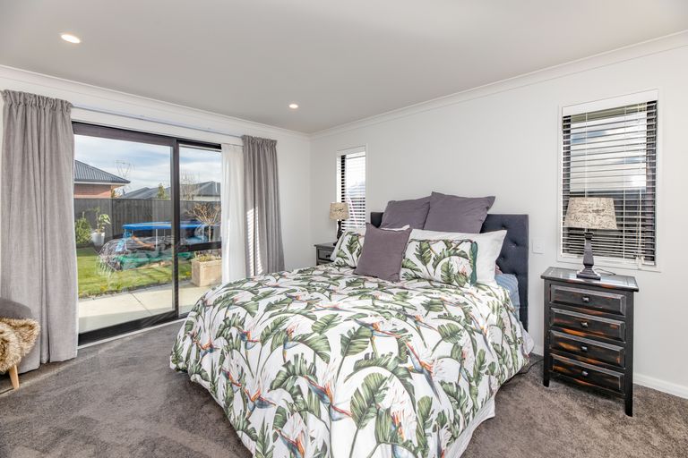 Photo of property in 10 Salisbury Avenue, Rangiora, 7400