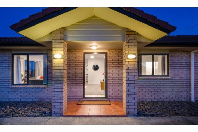 Photo of property in 51 Munroe Road, Ranui, Auckland, 0612