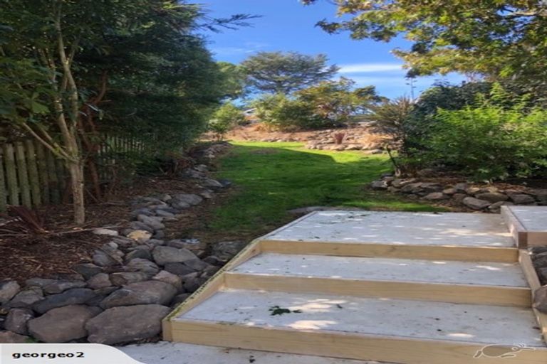 Photo of property in 281 Cannon Hill Crescent, Mount Pleasant, Christchurch, 8081