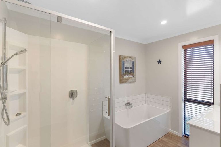 Photo of property in 37 Roxburgh Place, Tinwald, Ashburton, 7700