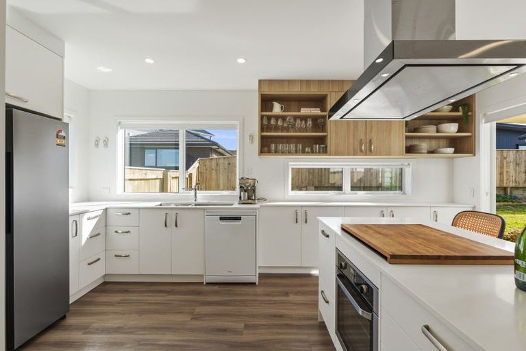 Photo of property in 13 Karanema Place, Coastlands, Whakatane, 3120