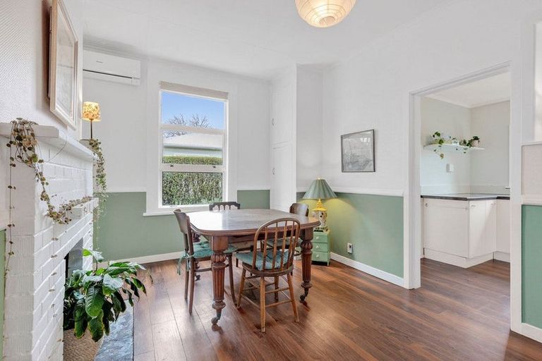 Photo of property in 30 Clare Street, Cambridge, 3434