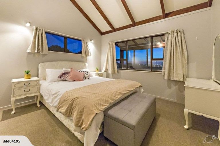 Photo of property in 17 Banyan Drive, Totara Heights, Auckland, 2105