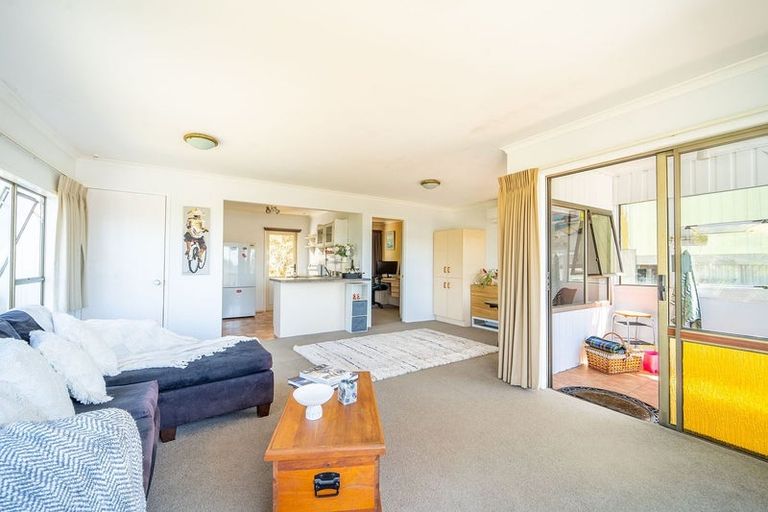 Photo of property in 13 Harbour View Road, Omokoroa, 3114