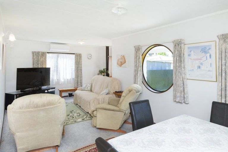 Photo of property in 8 Vivian Street, Inner Kaiti, Gisborne, 4010