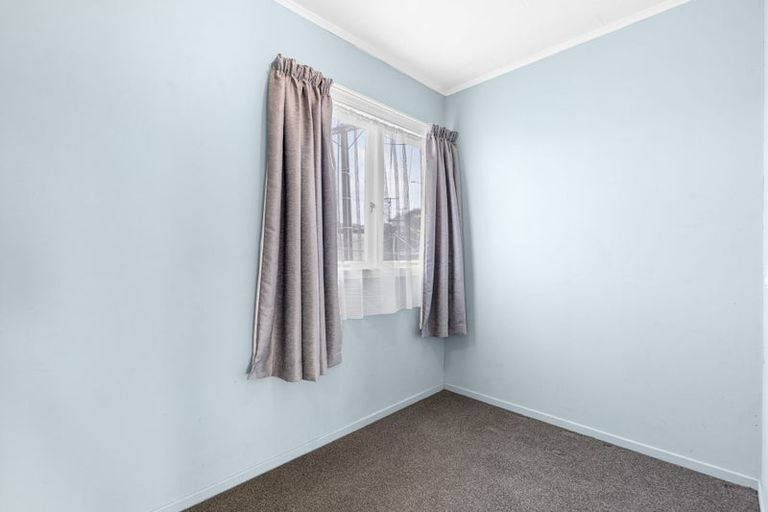 Photo of property in 6 Hughson Street, Waitara, 4320