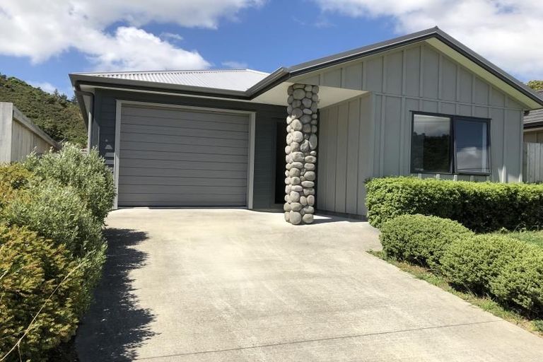 Photo of property in 67 Farmer Crescent, Taita, Lower Hutt, 5011