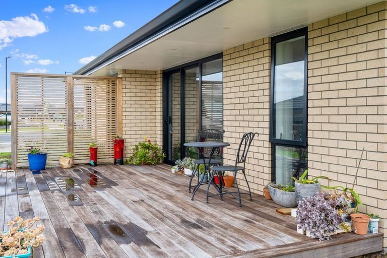 Photo of property in 36 Kitemaunga Avenue, One Tree Point, 0118