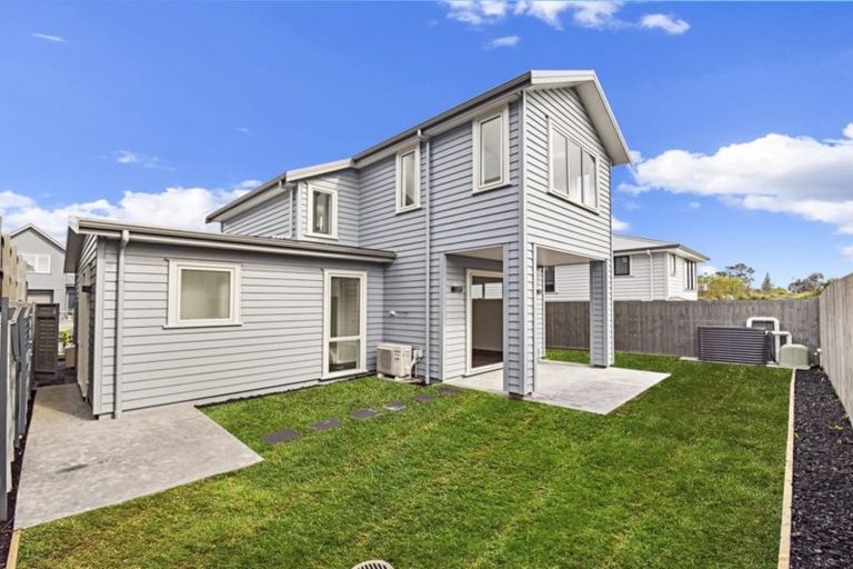 Photo of property in 13 Kainga Lane, Whenuapai, Auckland, 0618