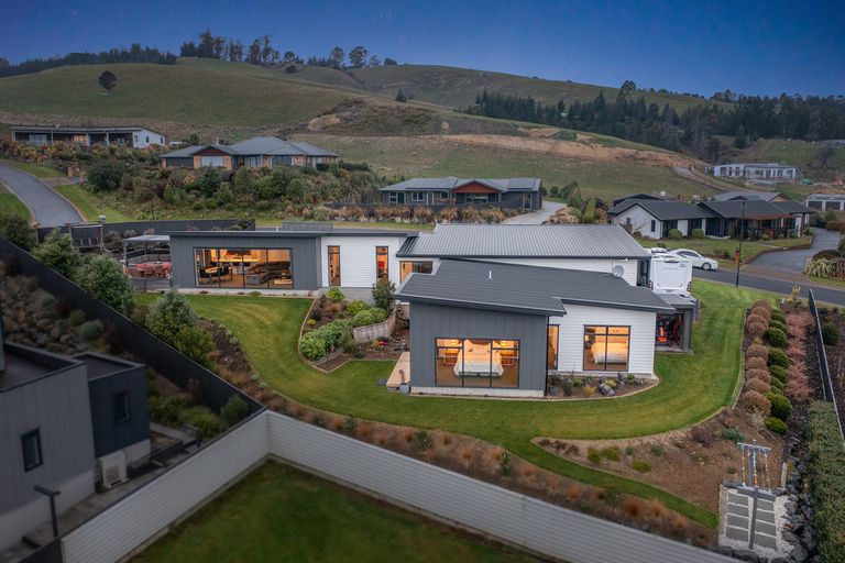 Photo of property in 8 Erica Crescent, Mosgiel, 9024