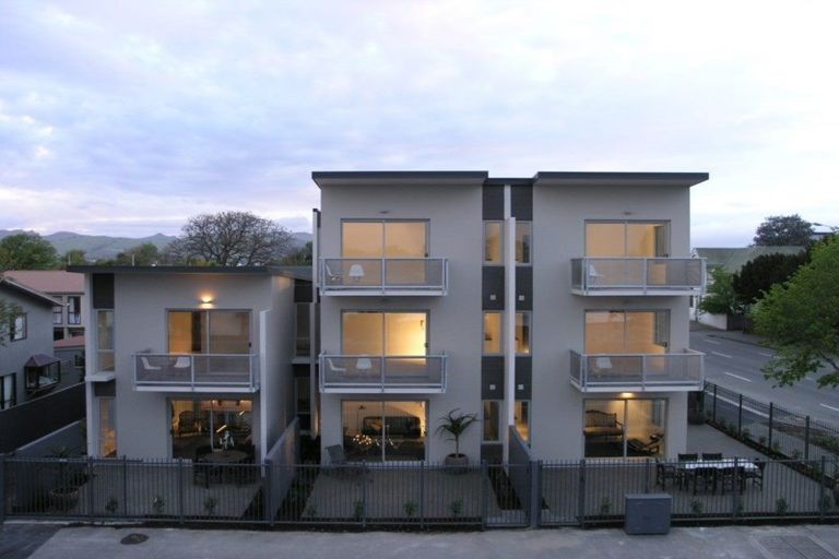 Photo of property in 4/318 Barbadoes Street, Christchurch Central, Christchurch, 8011