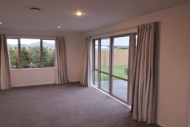 Photo of property in 8 Galatos Street, Rangiora, 7400