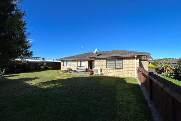 Photo of property in 19 Palm Springs Boulevard, Papamoa Beach, Papamoa, 3118