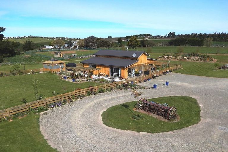 Photo of property in 166 Parsons Road, Weston, Oamaru, 9491