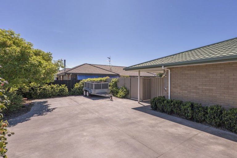 Photo of property in 42 Welsford Street, Woodend, 7610