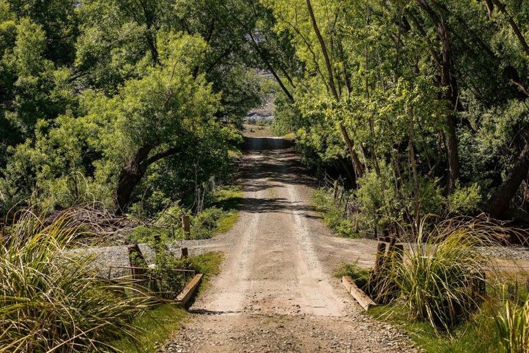 Photo of property in 774a Malaghans Road, Speargrass Flat, Queenstown, 9371