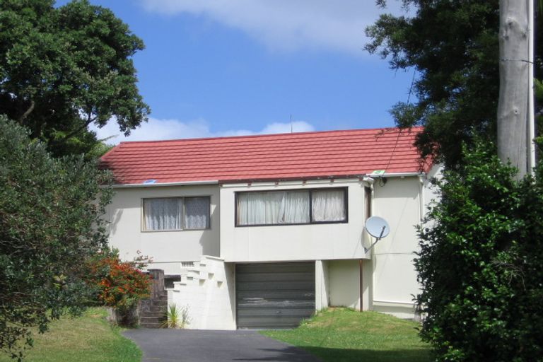 Photo of property in 84 Island Bay Road, Beach Haven, Auckland, 0626