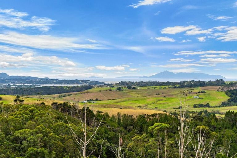 Photo of property in 174 Cames Road, Mangawhai, 0975