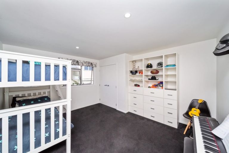 Photo of property in 19b Kenmore Street, Westown, New Plymouth, 4310