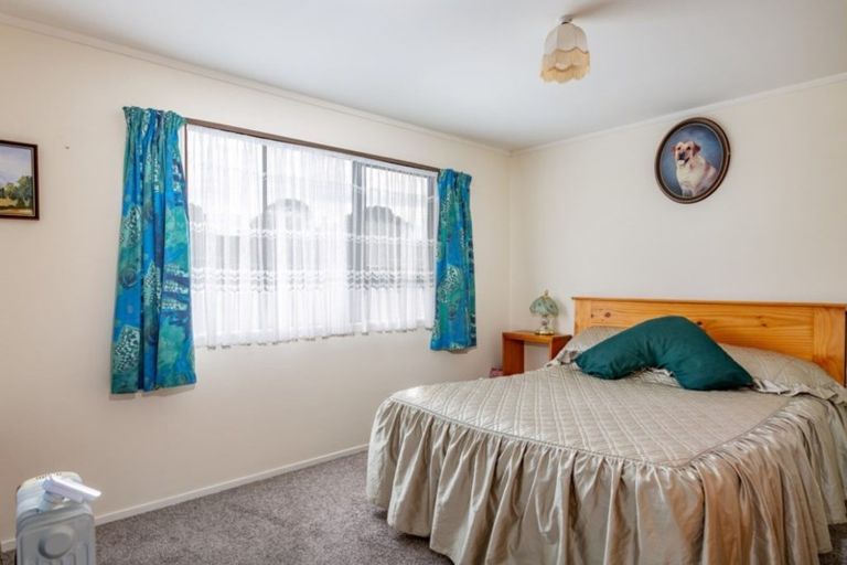 Photo of property in 9b Kanawa Street, Waikanae, 5036