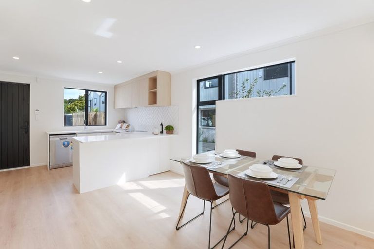 Photo of property in 3/44 Normandy Place, Henderson, Auckland, 0610