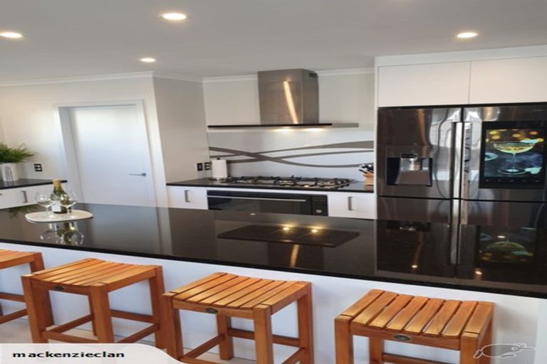 Photo of property in 87 Woburn Road, Woburn, Lower Hutt, 5010