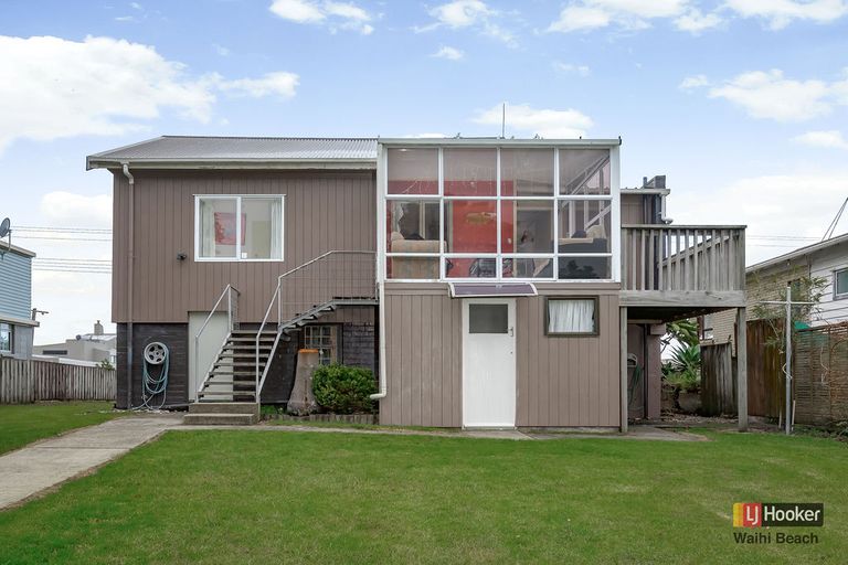 Photo of property in 18 Dillon Street, Waihi Beach, 3611