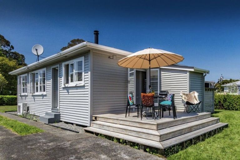Photo of property in 37 Goldfinch Street, Ohakune, 4625