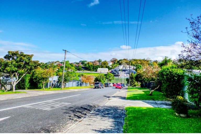 Photo of property in 2/17 Maungarei Road, Remuera, Auckland, 1050