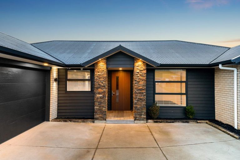 Photo of property in 61 Lisle Farm Drive, Pukekohe, 2120