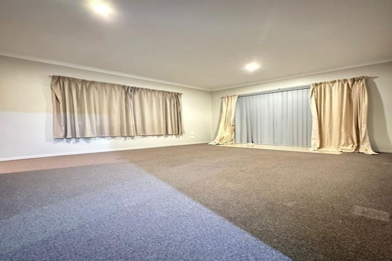 Photo of property in 13 Hansen Place, Takanini, 2112