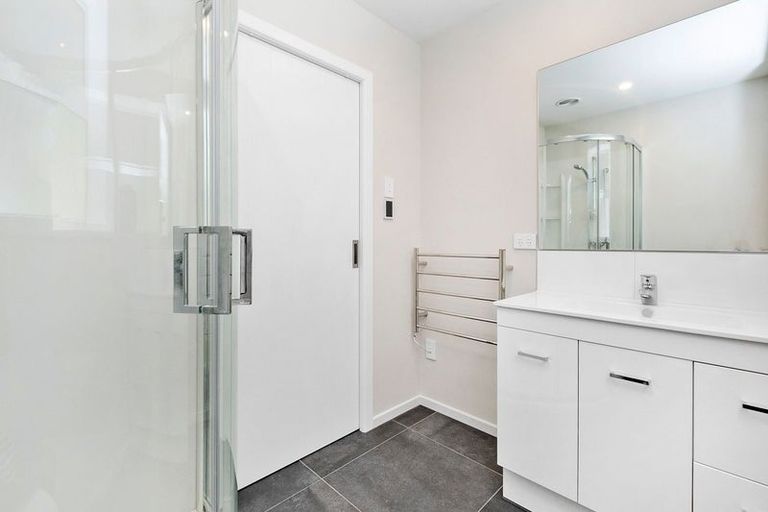 Photo of property in 53 Manor Place, Dunedin Central, Dunedin, 9016