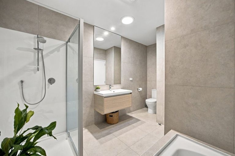 Photo of property in 8 Roundel Crescent, Whenuapai, Auckland, 0618