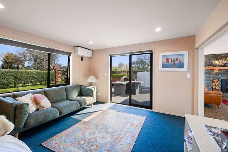 Photo of property in 533 Manutahi Road, Lepperton, New Plymouth, 4373