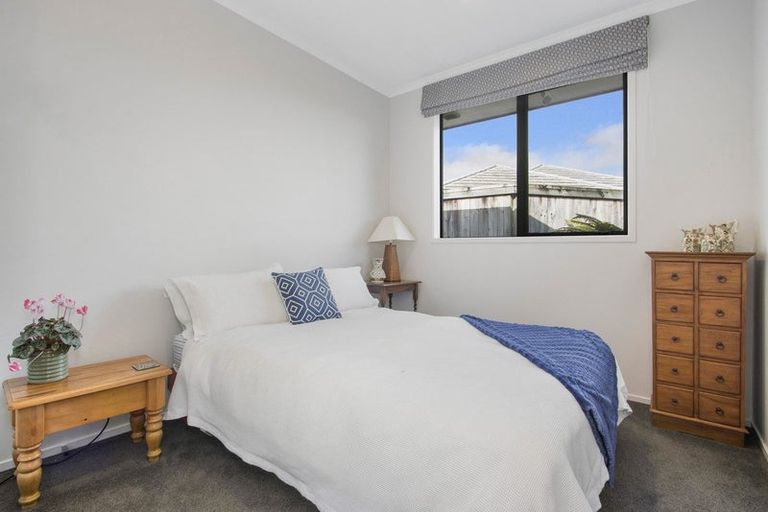 Photo of property in 70 Margaret Drive, Omokoroa, 3114