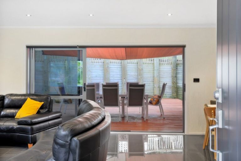 Photo of property in 20 Pomare Avenue, Russell, 0272