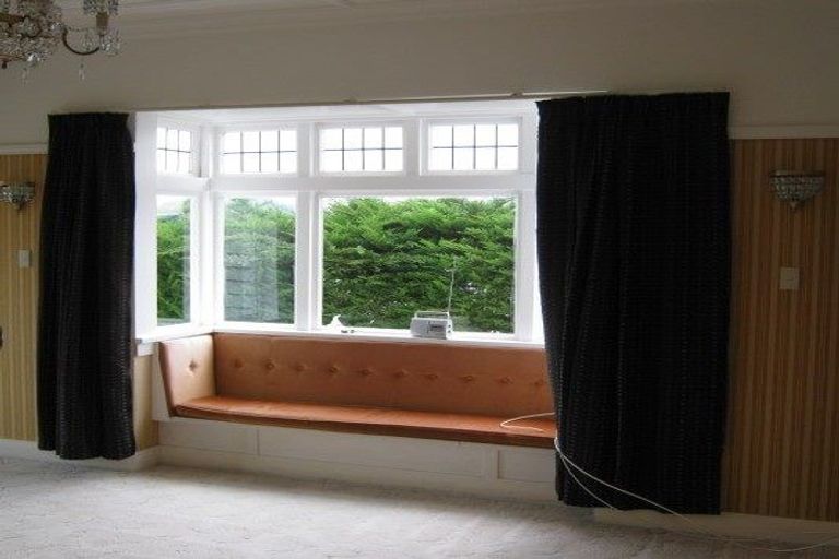 Photo of property in 12 Robieson Street, Roseneath, Wellington, 6011