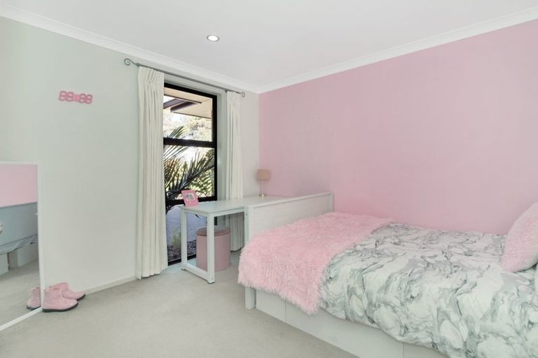 Photo of property in 1 Teal Place, Pyes Pa, Tauranga, 3112