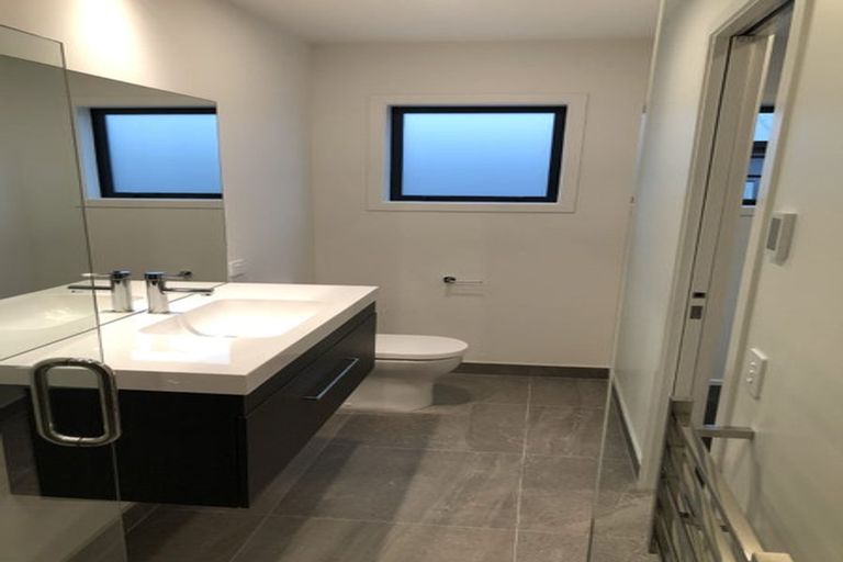 Photo of property in 15 Cheviot Street, Jacks Point, 9371