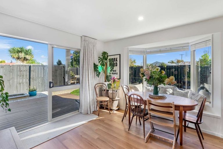 Photo of property in 11 Douglas Road, Amberley, 7410