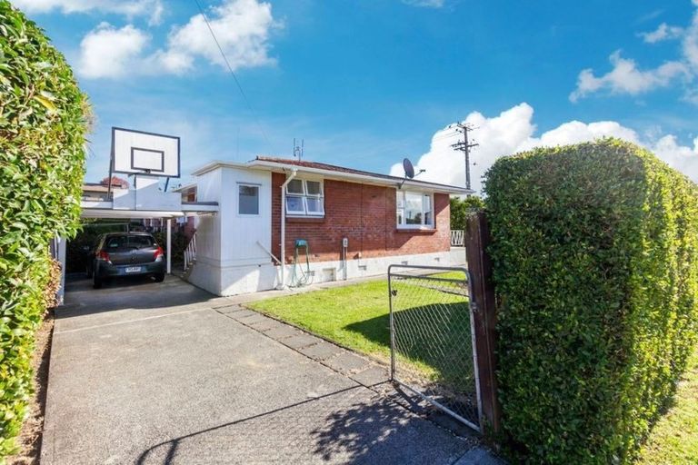 Photo of property in 1/84 Nile Road, Milford, Auckland, 0620