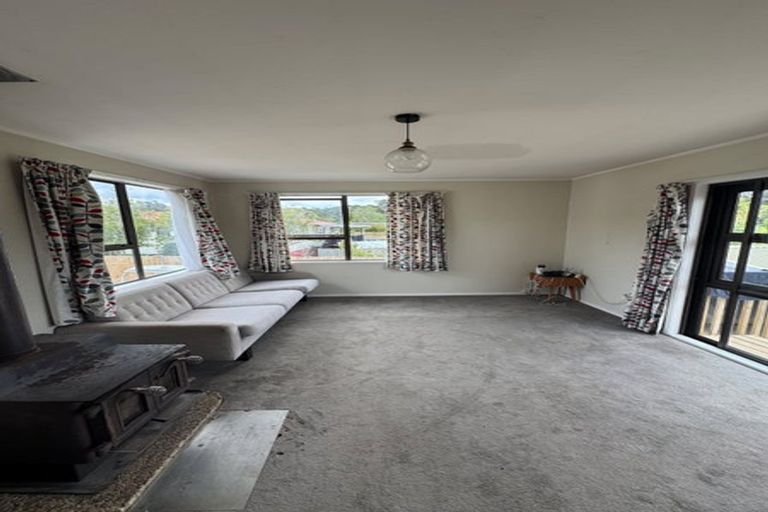 Photo of property in 48 Arodella Crescent, Ranui, Auckland, 0612