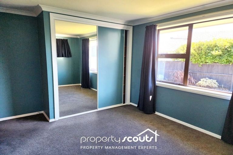 Photo of property in 87 Farquhars Road, Redwood, Christchurch, 8051