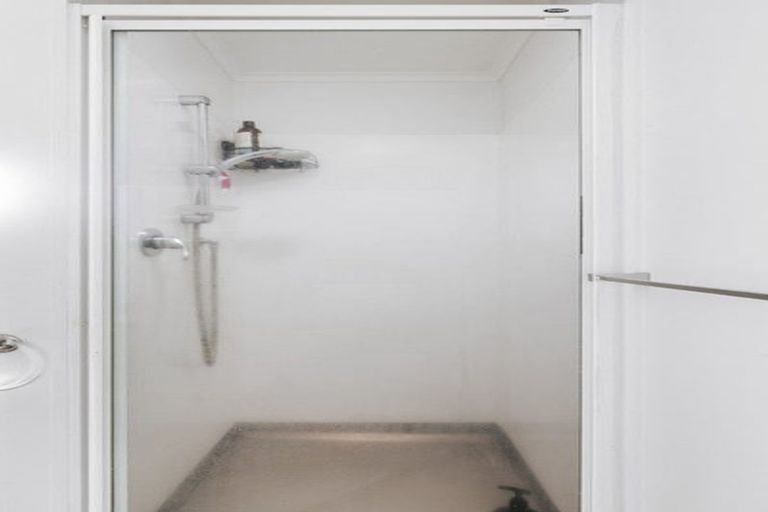 Photo of property in 1 Kowai Grove, Omokoroa, 3114