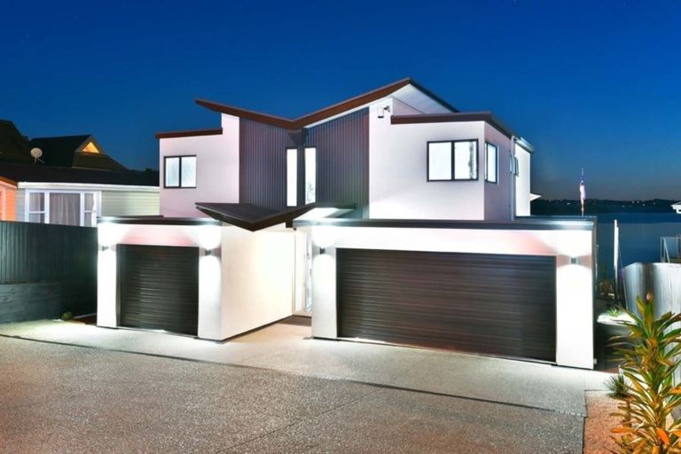 Photo of property in 803 Whangaparaoa Road, Manly, Whangaparaoa, 0930