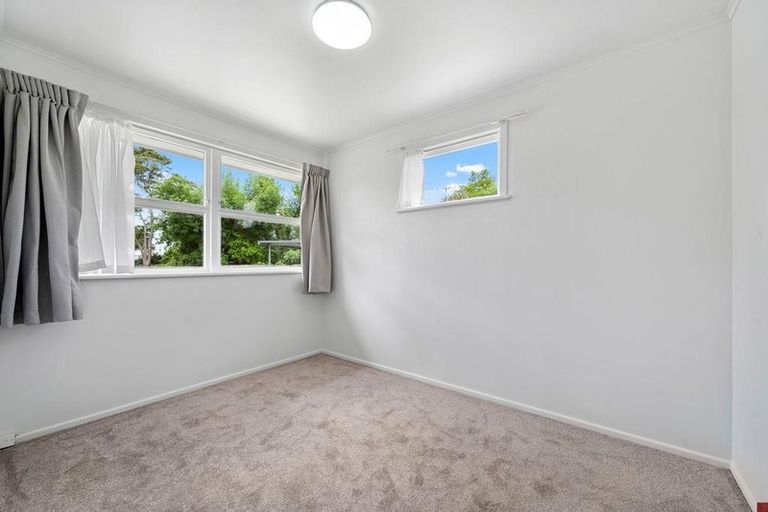 Photo of property in 69 Glen Marine Parade, Glendene, Auckland, 0602