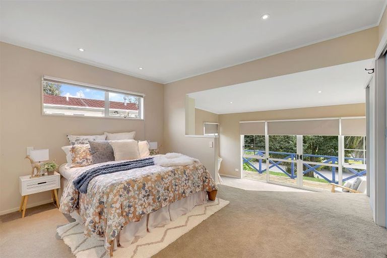 Photo of property in 27 Hicks Close, Whitby, Porirua, 5024