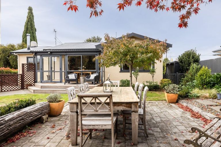 Photo of property in 23 Guthrie Road, Havelock North, 4130